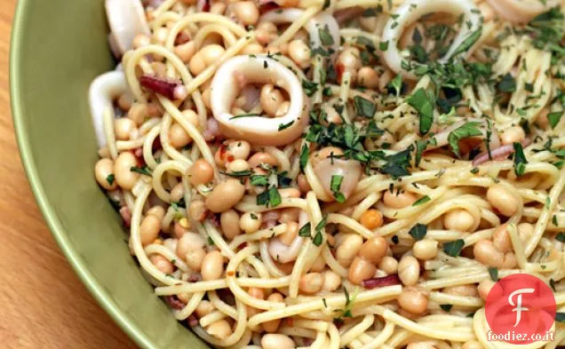 Pasta di David Tanis con Calamari e Fagioli Bianchi