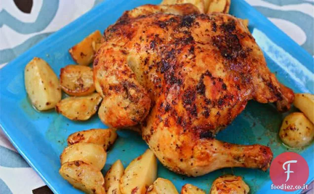 Pollo greco arrosto e patate in Vinaigrette di limone e origano