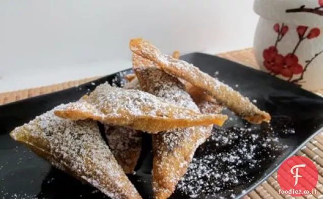 Wontons al cioccolato fritto croccante