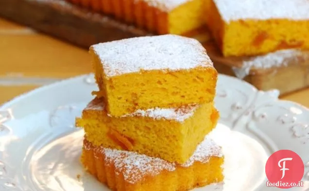 Torta al Limone e Mandorle con Fragole Macerate
