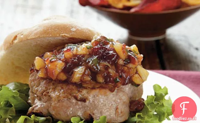 Hamburger di tacchino con chutney di mirtillo e pesca