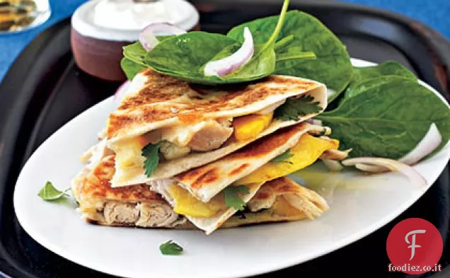 Pepe Jack, pollo, e pesca Quesadillas