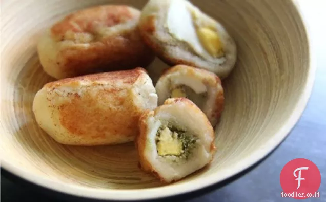 Al di là di Curry: patate, uova e Chutney Pattice