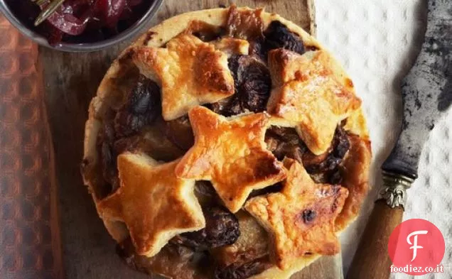 Vol-au-Vent Ripieni di Cremoso Sedano Rapa e Funghi Selvatici dall ' Inverno fatto in casa