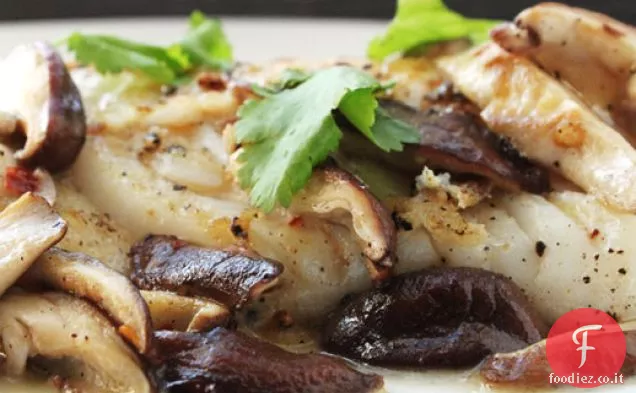 Pesce scottato in padella con funghi Shiitake