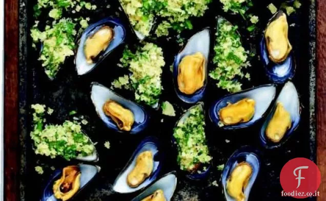 Cozze di Rachel Allen con aglio e pangrattato