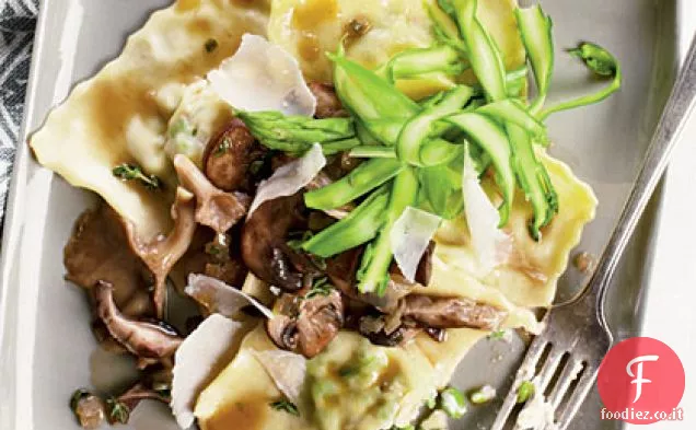 Ravioli di Ricotta e Piselli con Asparagi e Funghi