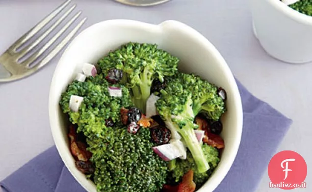 Insalata di broccoli Crunch con pancetta e ribes