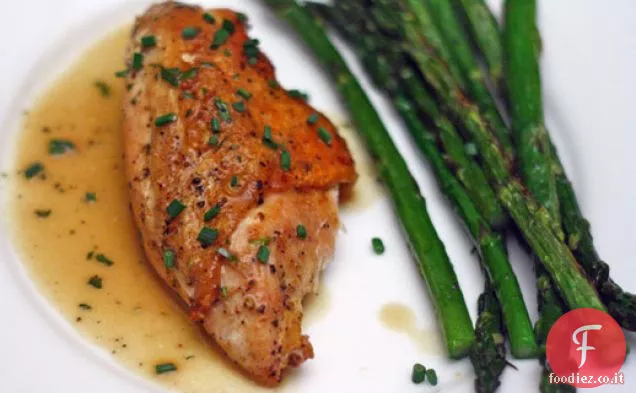 Il petto di pollo arrosto di Susan Spicer con aceto, senape e dragoncello