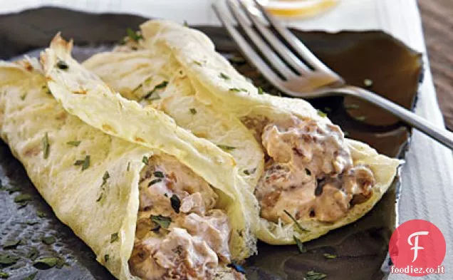 Crepes all'uovo con salsiccia