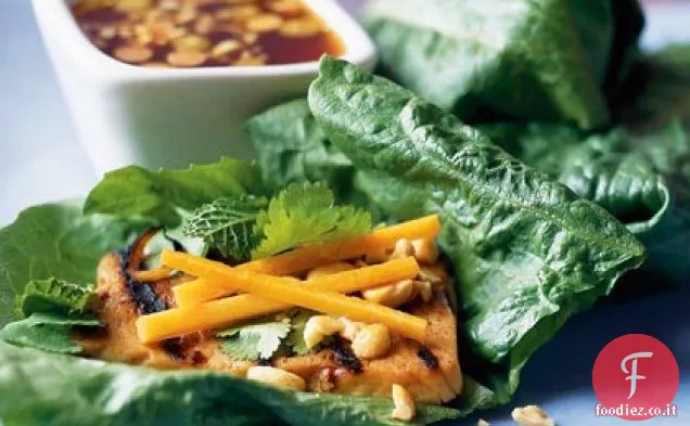 Involtini di lattuga vietnamita con tofu piccante alla griglia