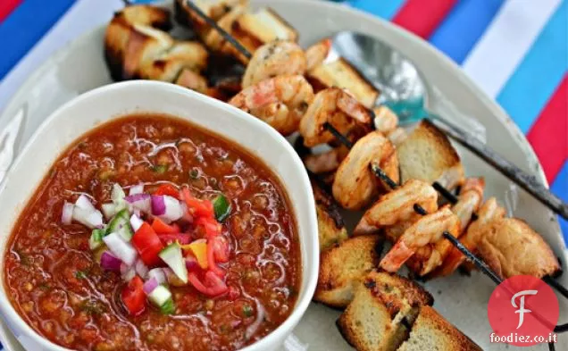 Gazpacho con Paprika alla griglia Gamberi e crostini di aglio