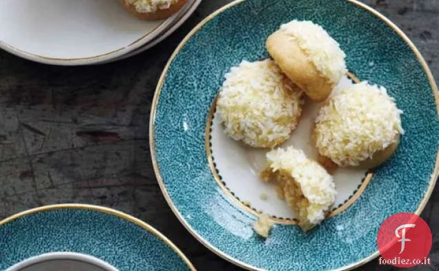 Gocce di burro arancione con cocco tritato