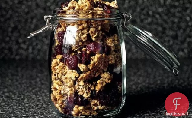 Granola di acero a grappolo grande di Smitten Kitchen
