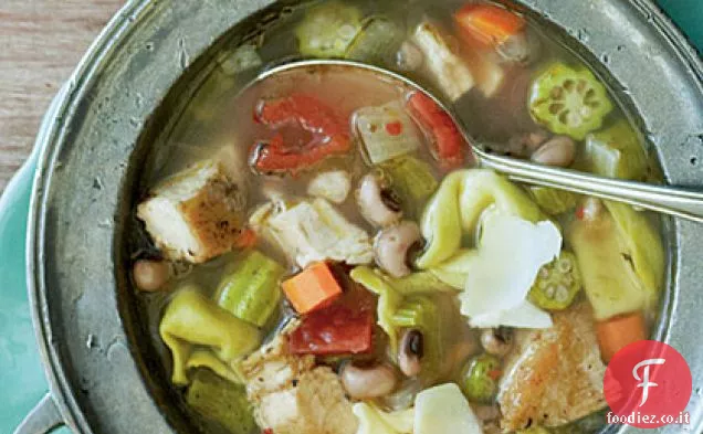 Zuppa di pollo italiana meridionale