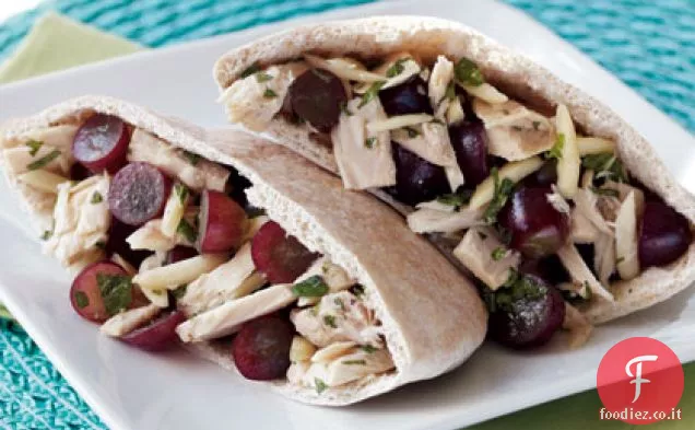 Insalata di uva rossa e tonno Pita
