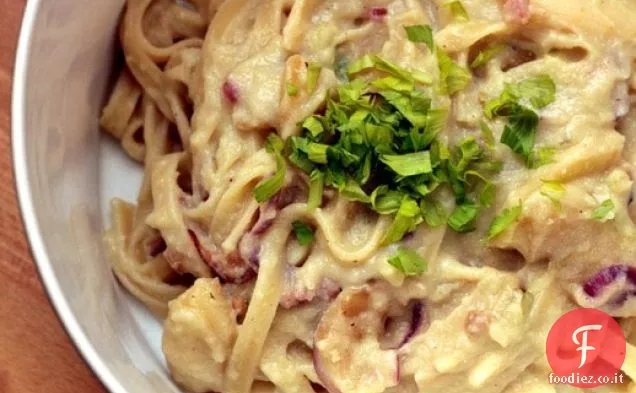 Linguine con Crema di Sedano, Mele e Pancetta