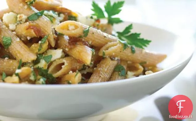 Penne Integrali con Noci, Cipolle Caramellate e Ricotta Salata