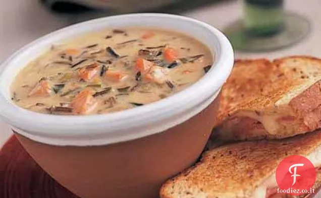Zuppa cremosa di riso selvatico con tacchino affumicato