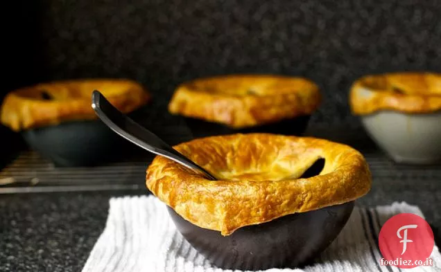 Tortini di pancetta, fagioli bianchi e bietole
