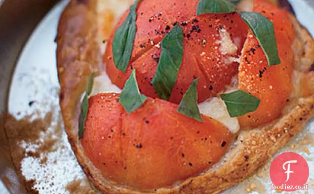 Crostate di pomodoro con pasta sfoglia