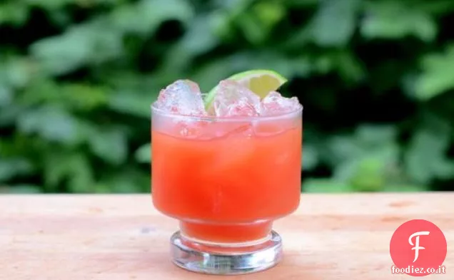 Cocktail di pomodoro alla griglia e peperoncino tostato