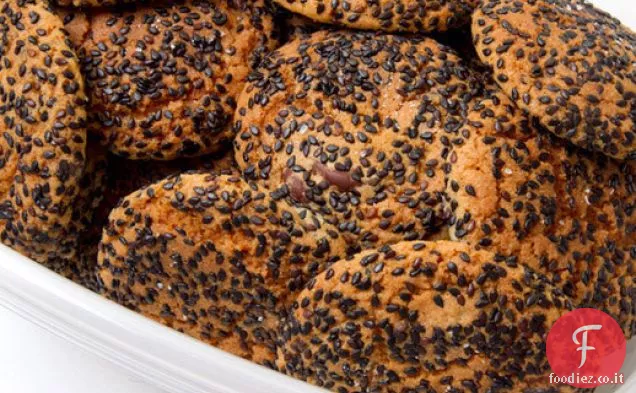 Biscotti salati al sesamo e al cioccolato fondente