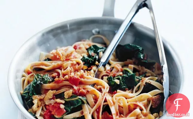 Fettuccine al Pomodoro e Aglio croccante