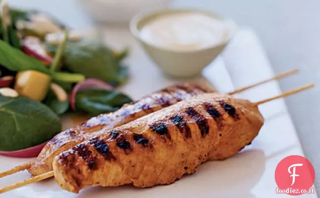 Spiedini di pollo alla griglia con yogurt e spezie