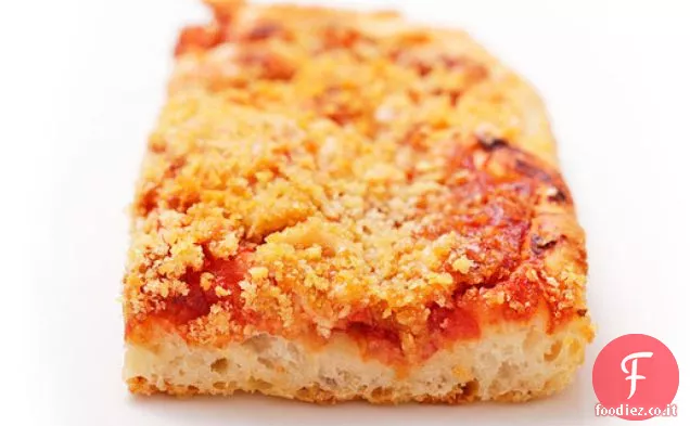 Sfincione (Pizza Siciliana di Capodanno con Pangrattato, Cipolle e Caciocavallo)