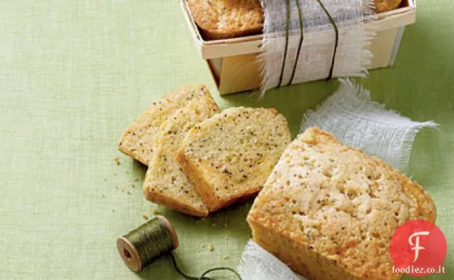 Pane di zucchine al limone e semi di papavero