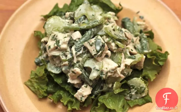 Insalata di pollo con salsa Tahini-Yogurt
