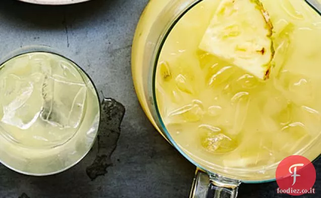 Punch all'ananas allo zenzero (Lebouroudjee)