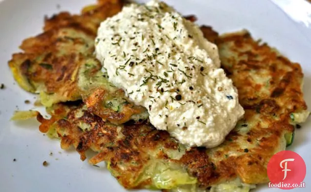 Cena stasera: Frittelle di zucchine con aneto e ricotta fresca