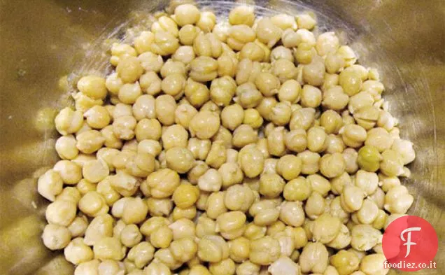 Cuocere il libro: Gondi, pollo e gnocchi di ceci in un brodo