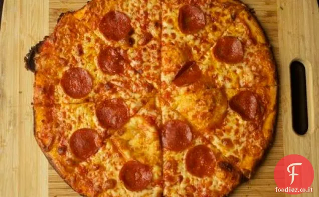 Pizza croccante in stile Bar