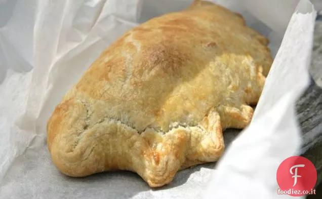 Cuocere il libro: Pasties di pollo e porro