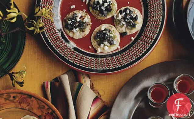 Mini Tortillas con Funghi di mais e Salsa fresca di Tomatillo