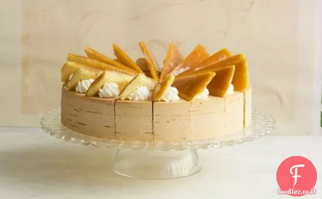 Torta a strati di crema al caramello