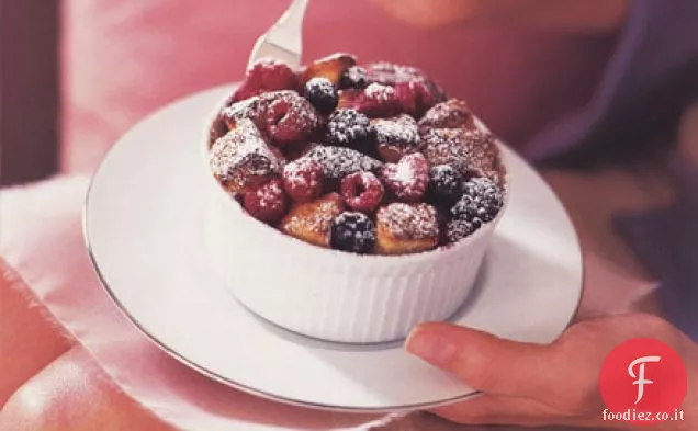 Budini di pane ai frutti di bosco