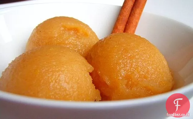 Salsa di mele avanzata? Fai un sorbetto di dieci minuti