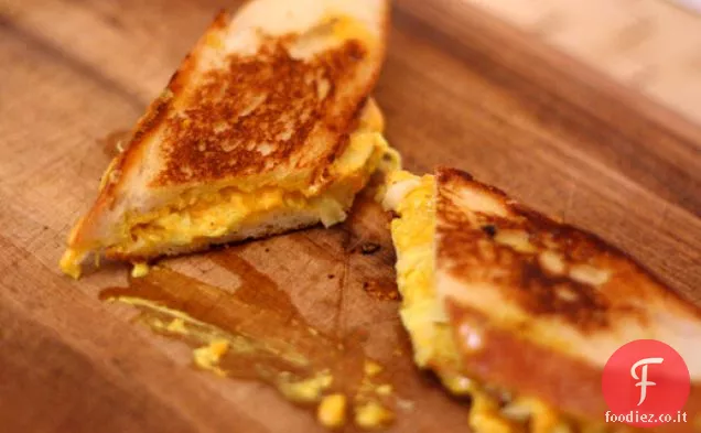 Cena di stasera: Cheddar alla griglia e panini al finocchio con Curry Mayo