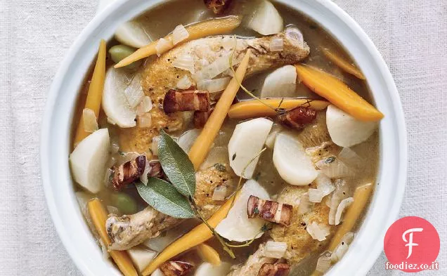 Cosce di pollo brasate con olive verdi