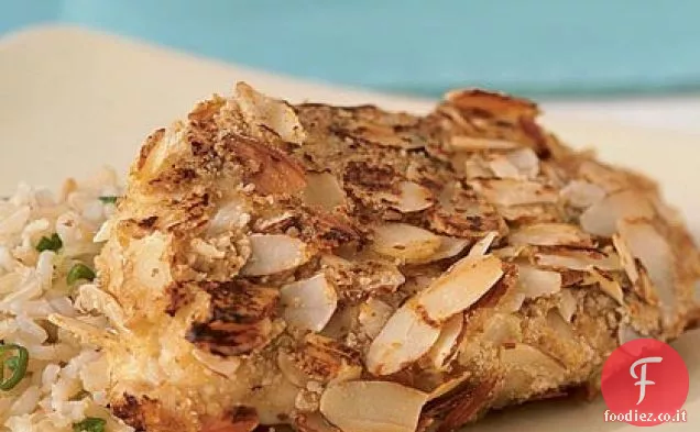Pollo in crosta di mandorle con riso scalogno