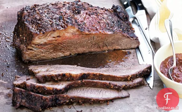 Petto alla brace del sud-ovest con salsa Ancho Chile