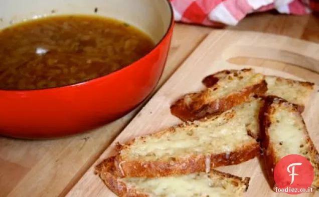 Mangia per otto dollari: zuppa di cipolle francese