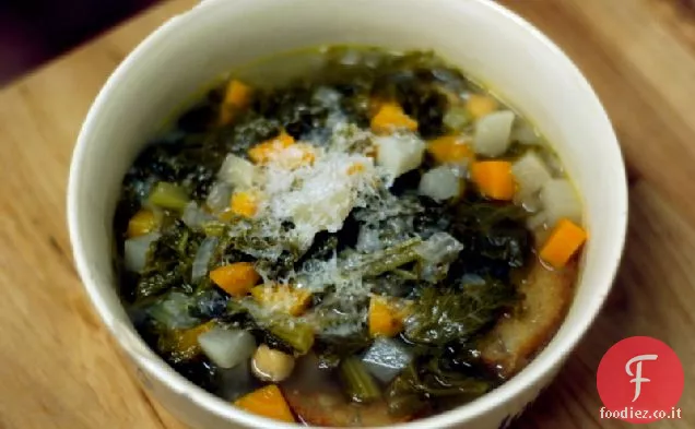 Zuppa con verdure invernali e ceci