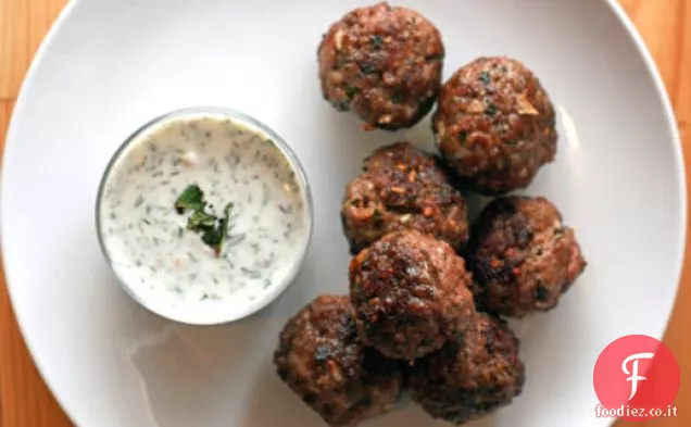 Cena stasera: polpette di Köfte con Haydari