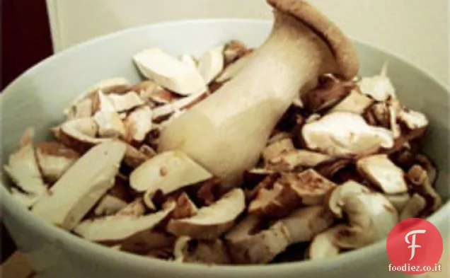 Cottura dalle Glosse: Crostini di funghi selvatici con Vinaigrette di Timo