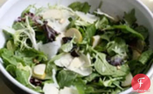 Cena stasera: pera, parmigiano e insalata di anacardi